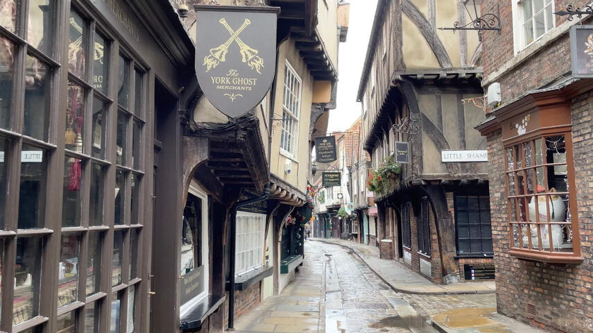 Photo the Shambles in York Photo the Shambles in York